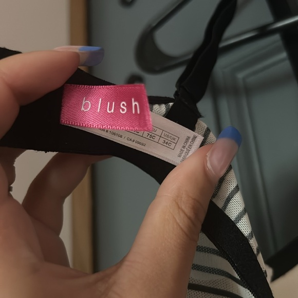 Decorative, push up bra - Picture 6 of 6